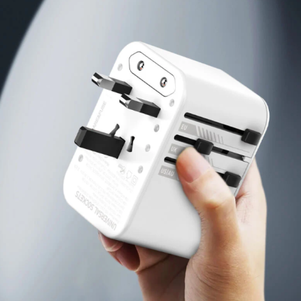 LDNIO Z8 45W GaN Travel Adapter – 3 USB Ports, Universal Compatibility