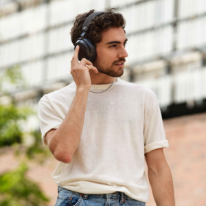 Sennheiser Momentum 4 Wireless